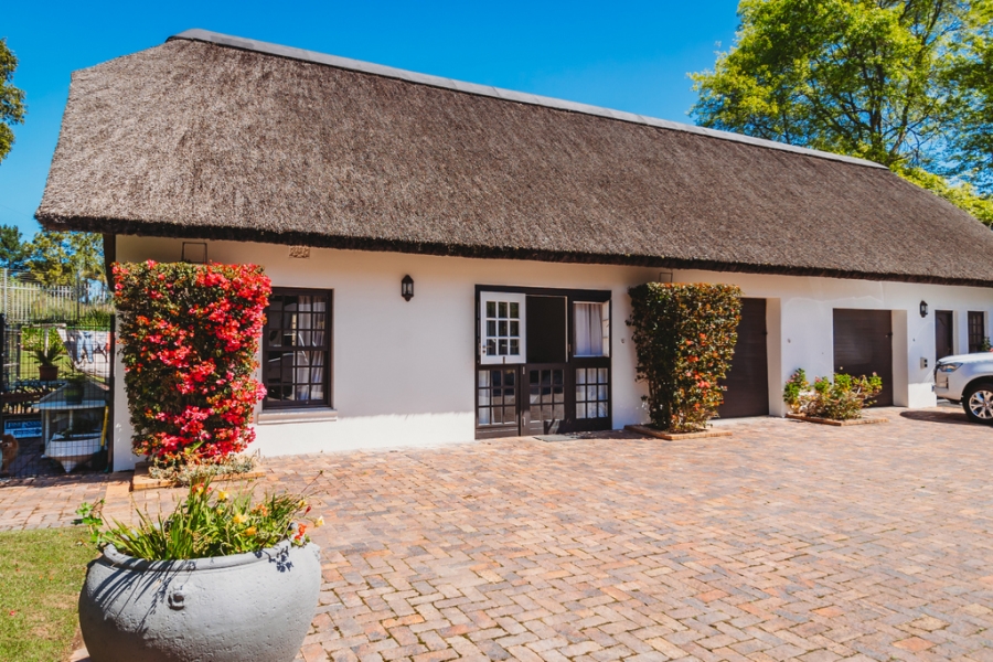 5 Bedroom Property for Sale in Glenwood Western Cape